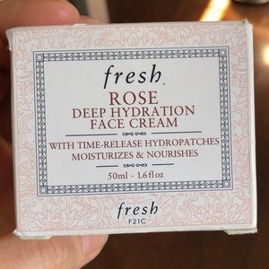 fresh Rose Deep Hydration Face Cream